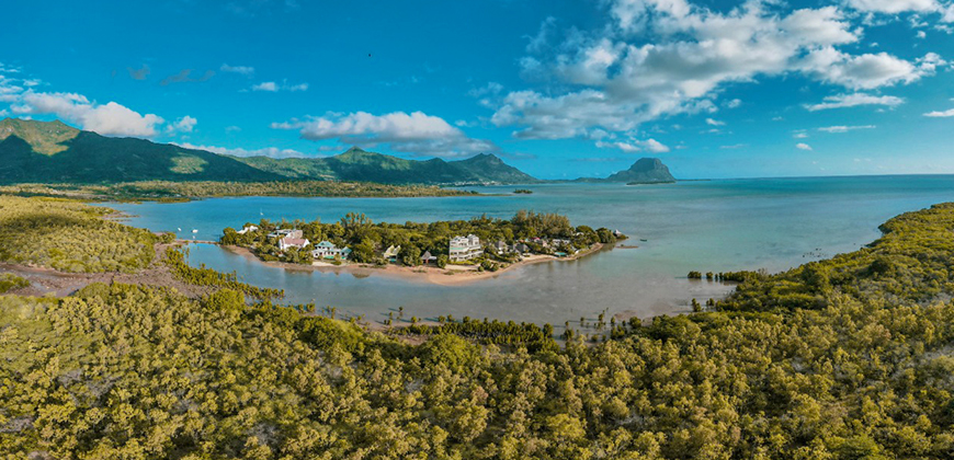 Penthouse waterfront for sale ilot fortier mauritius